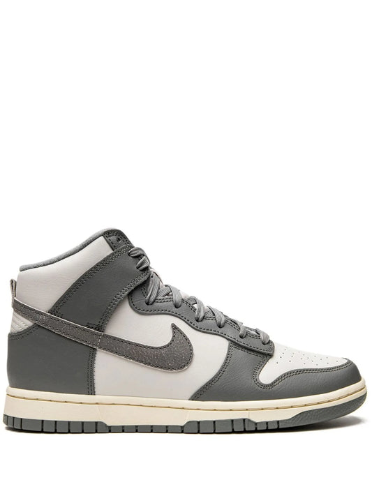 Dunk High VNTG Light Bone Grey