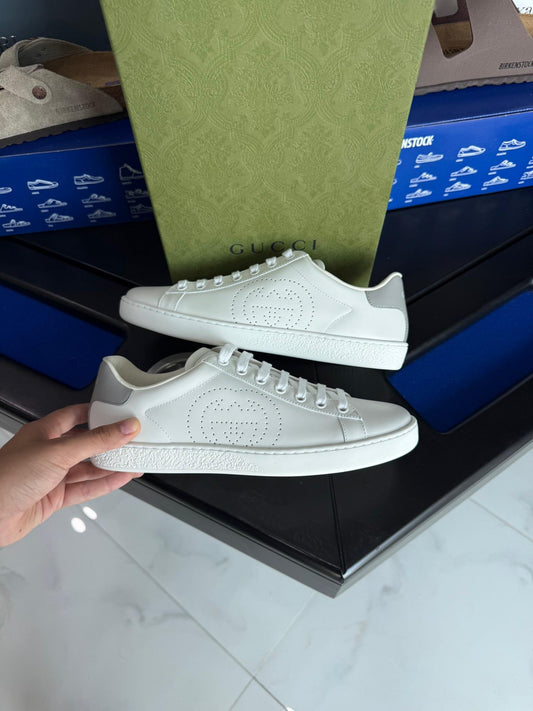 Gucci Ace Interlocking G Perforados