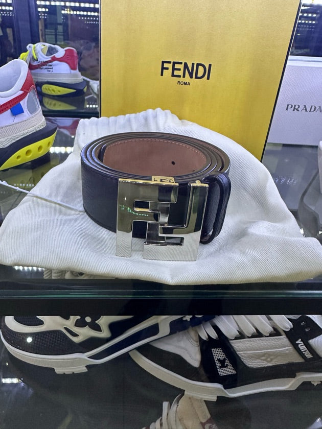 Cinto Fendi