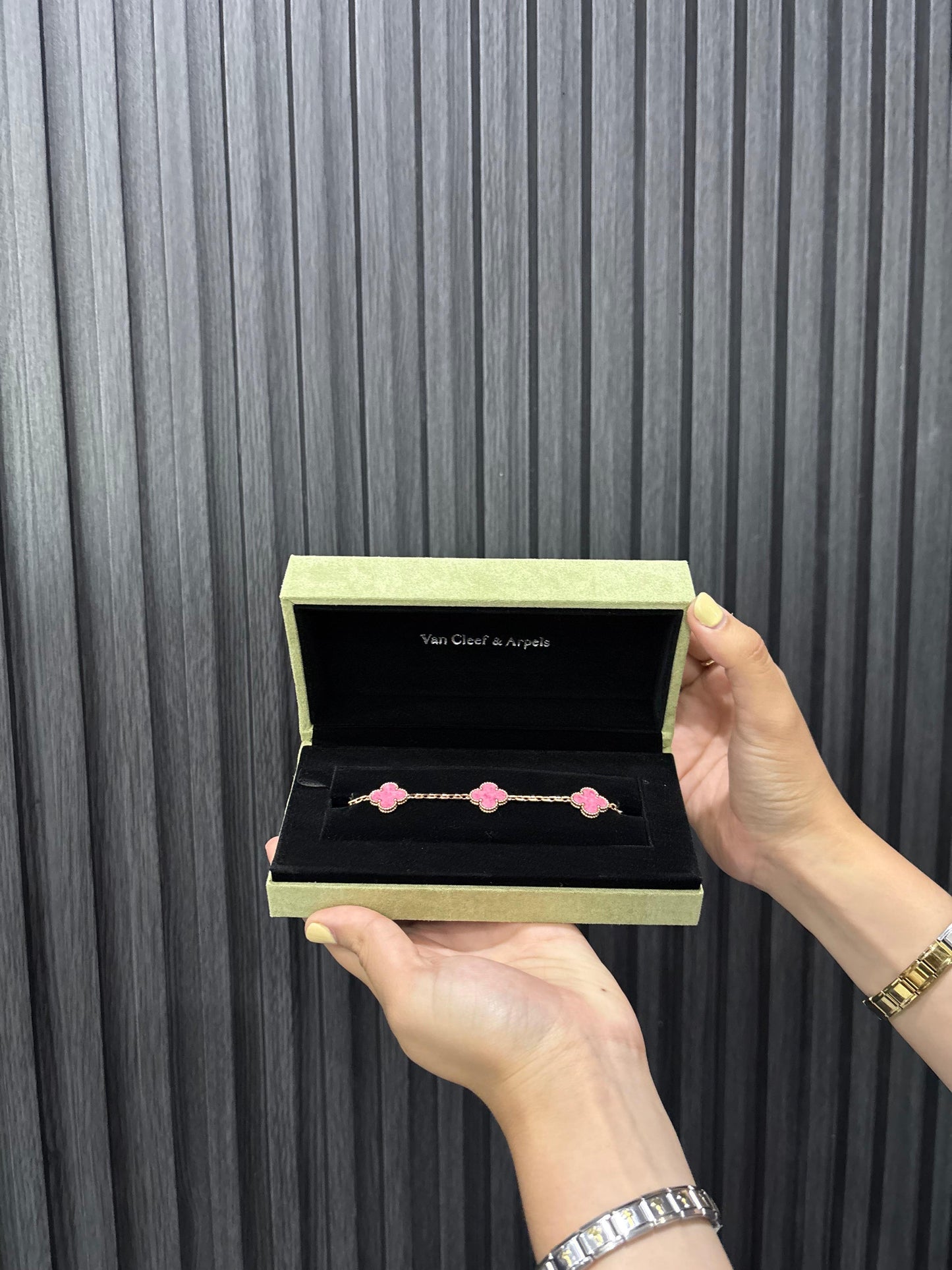 Pulsera tipo Van Cleef Rosa