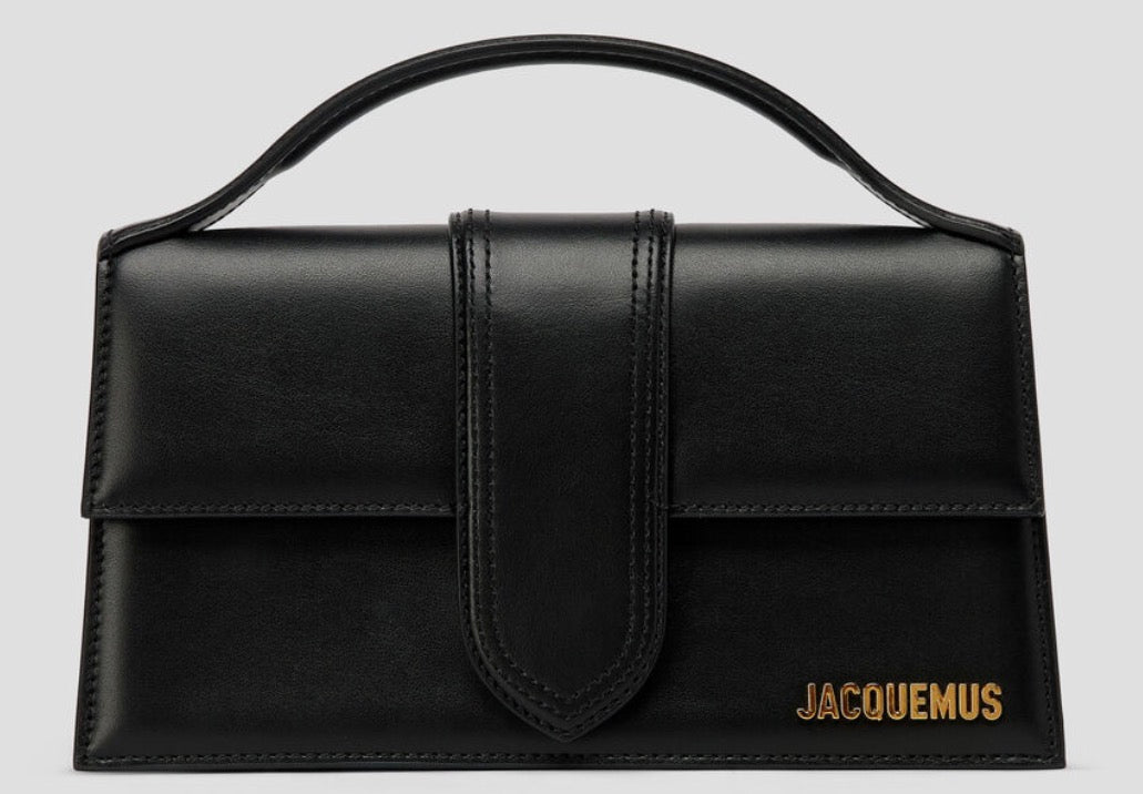 Jacquemus negra